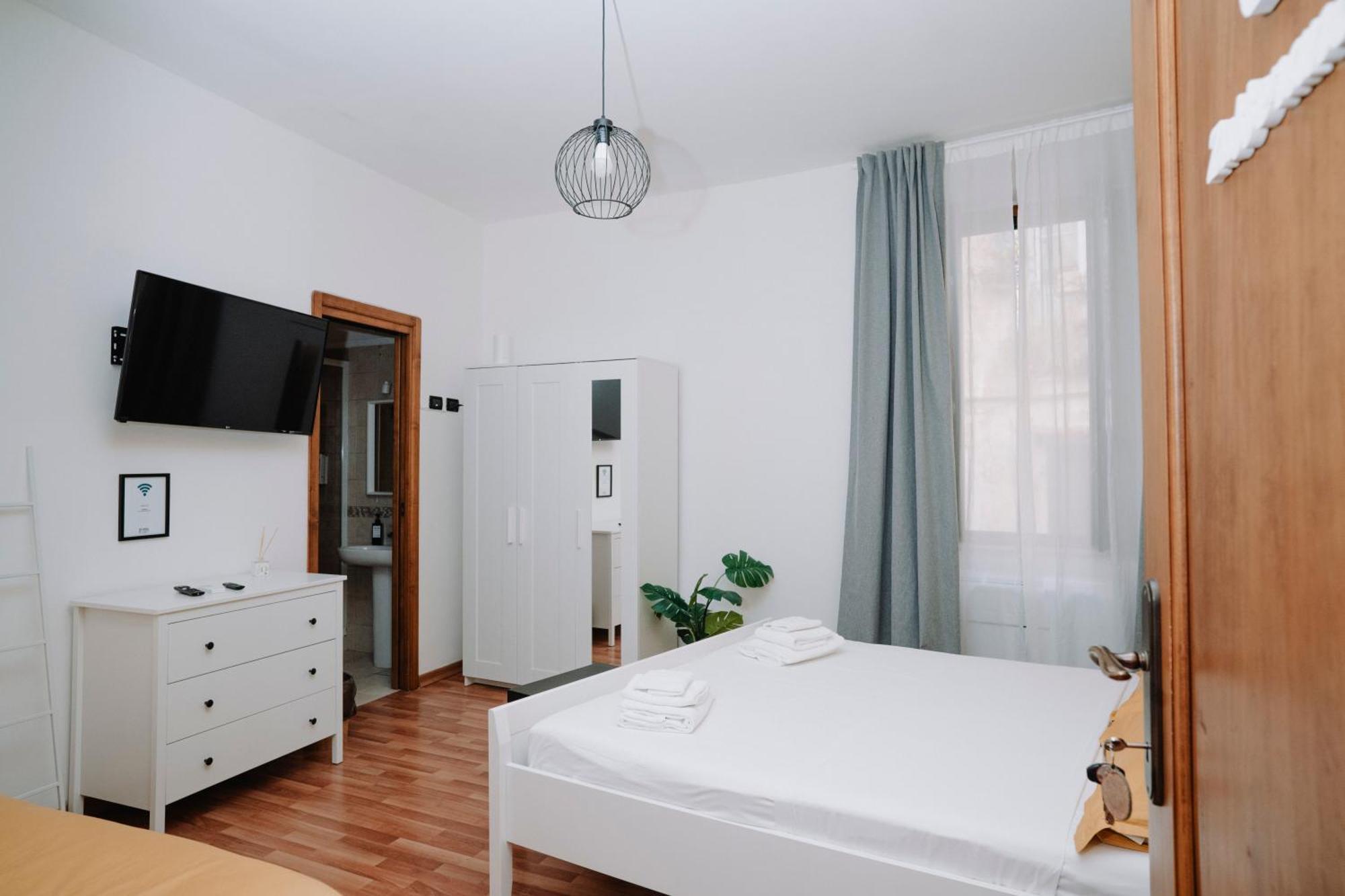 Bonne Nuit Terracina Bed & Breakfast Exterior photo